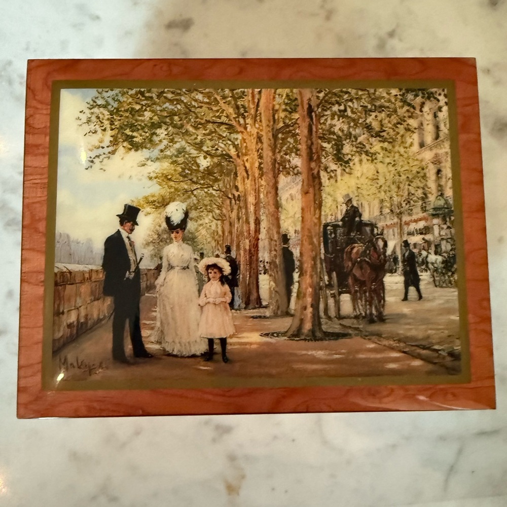 H & G Studios Music Box